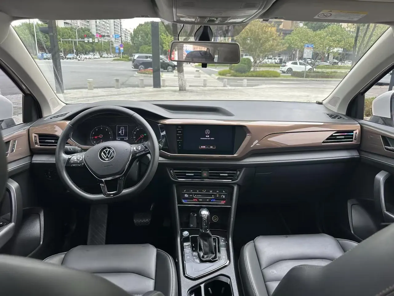 Volkswagen 2021 Tuyue 1.4TSI 280TSI Two-Drive Deluxe Automatic Gear 9