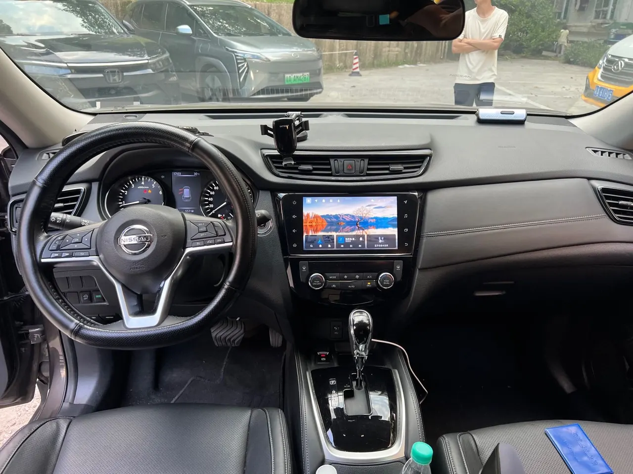 Nissan 2021 Qijun 2.0 Stepless XL ITS Two-Drive Comfortable Commemorative Automatic Gear 3