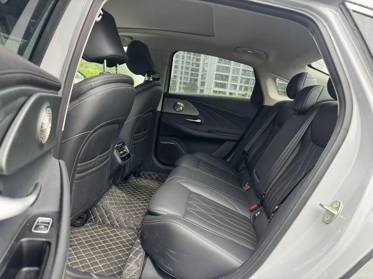 Chery 2025 Erez 8 1.6T Excellent Automatic Gear 3