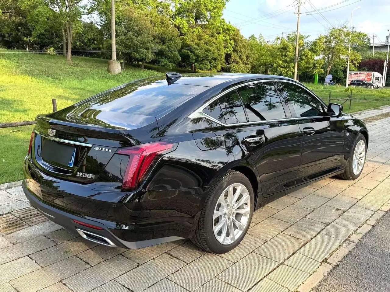 Cadillac 2022 CT5 2.0T 28T luxury automatic gear 7