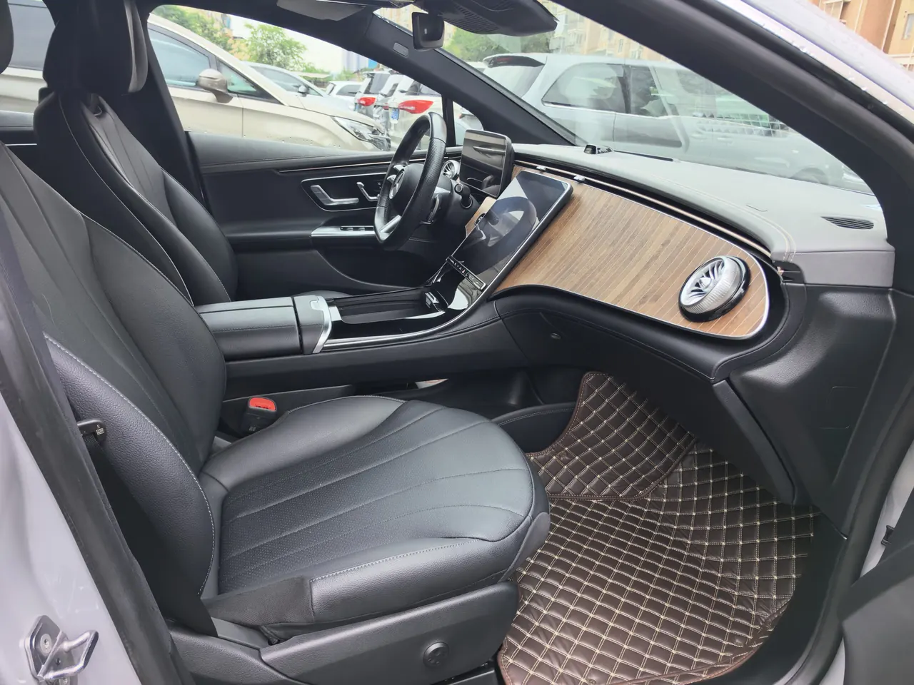 Mercedes Benz 2022 EQE 350 EQE 350 Pioneer Edition Automatic 5