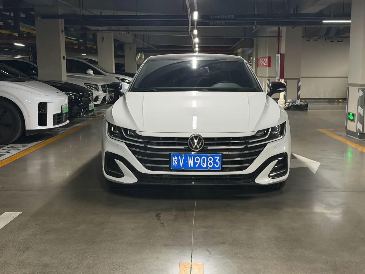Volkswagen 2024 CC 2.0TSI 380TSI eye-catching automatic gear 2