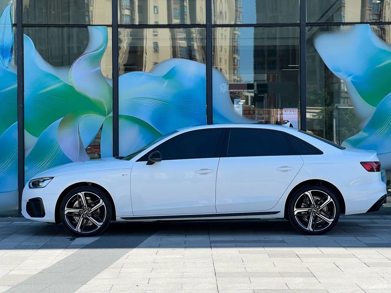 Audi 2024 A4L 2.0TFSI 40TFSI Deluxe Dynamic Automatic 4
