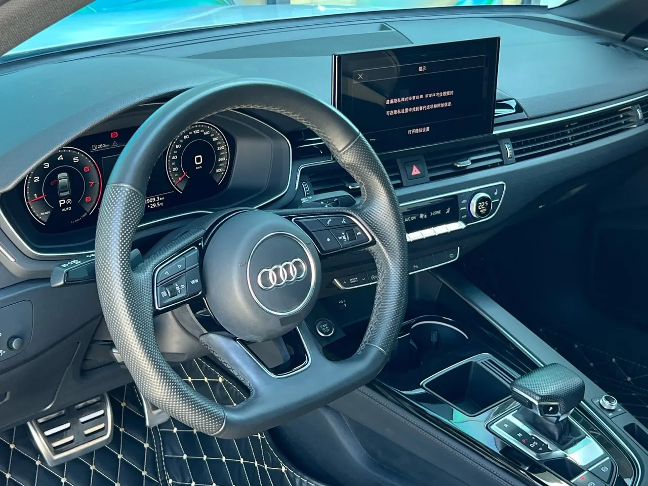 Audi 2024 A4L 2.0TFSI 40TFSI Deluxe Dynamic Automatic 9