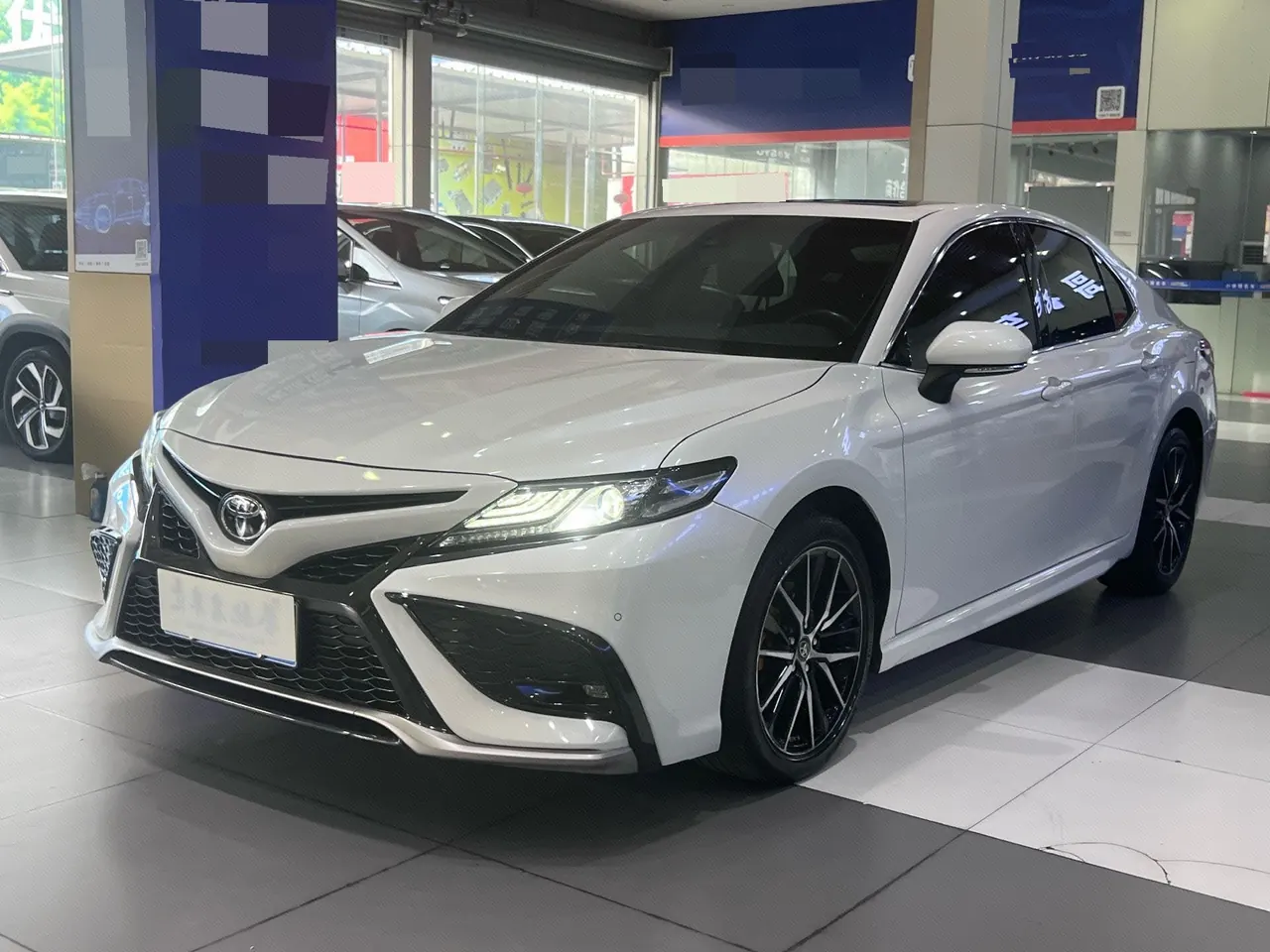 Open image lightbox: Toyota 2021 Camry 2.0S Stepless Front Edition Automatic Gear