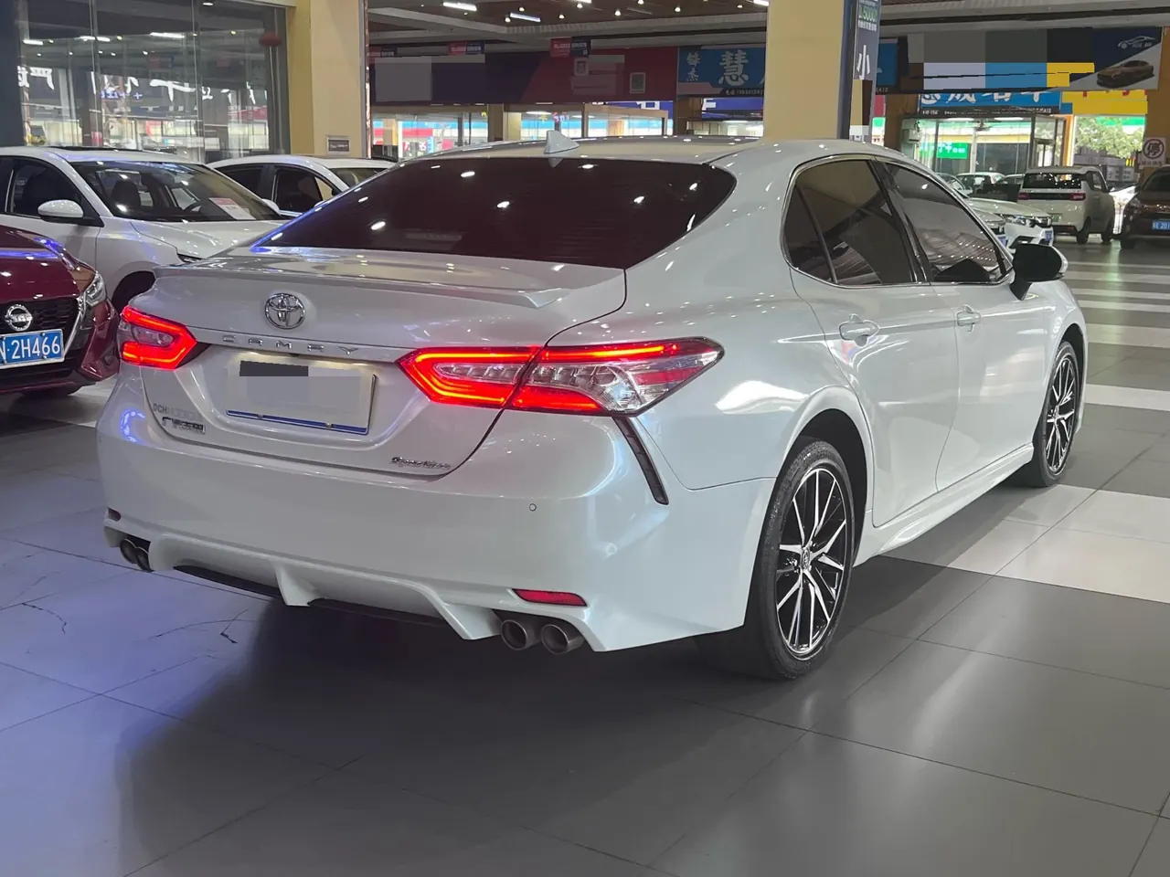 Toyota 2021 Camry 2.0S Stepless Front Edition Automatic Gear 9