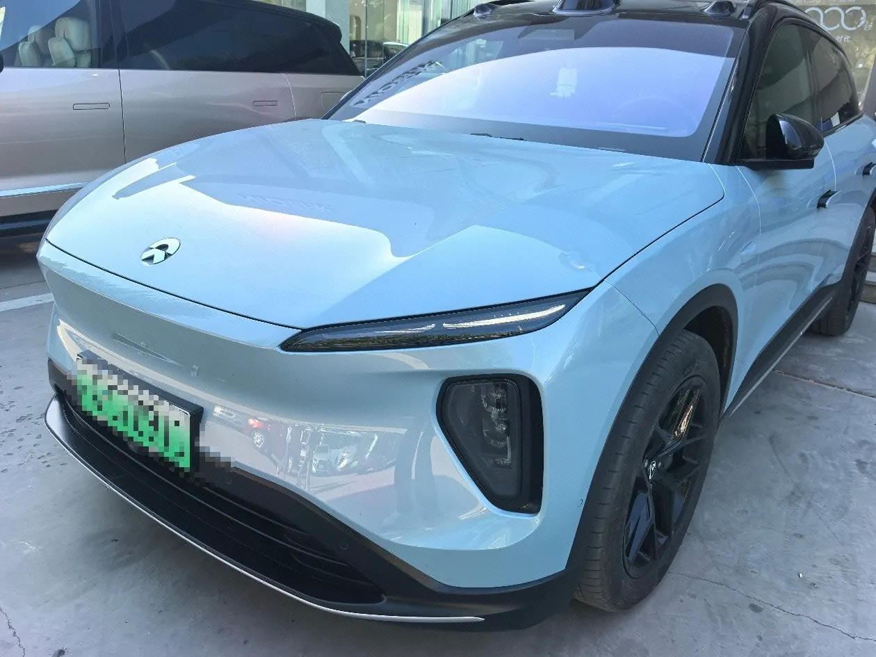 Open image lightbox: NIO 2024 ES6 75kWh automatic gear