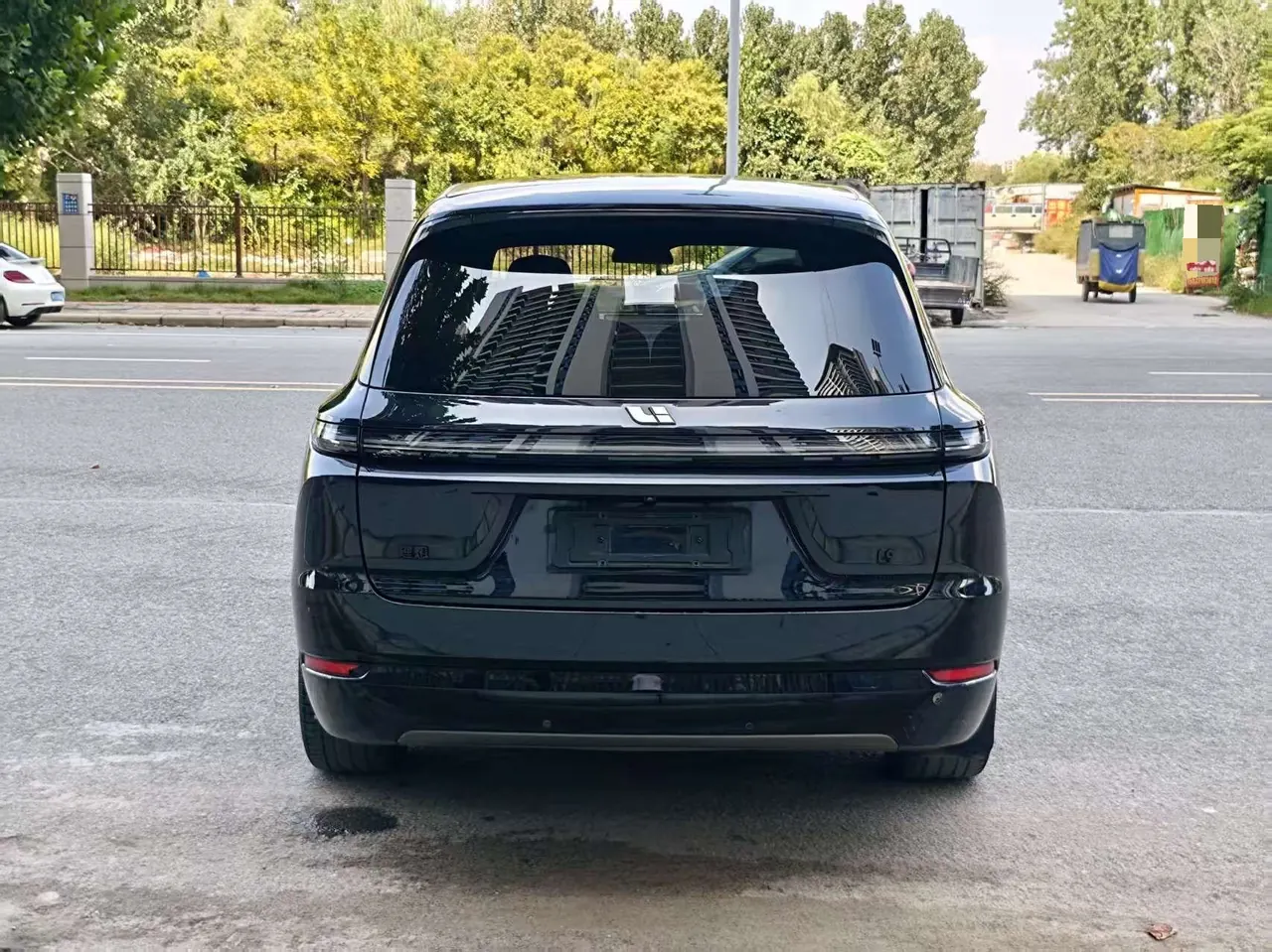 Li 2022 L9 1.5T Max Edition Automatic Gear 8