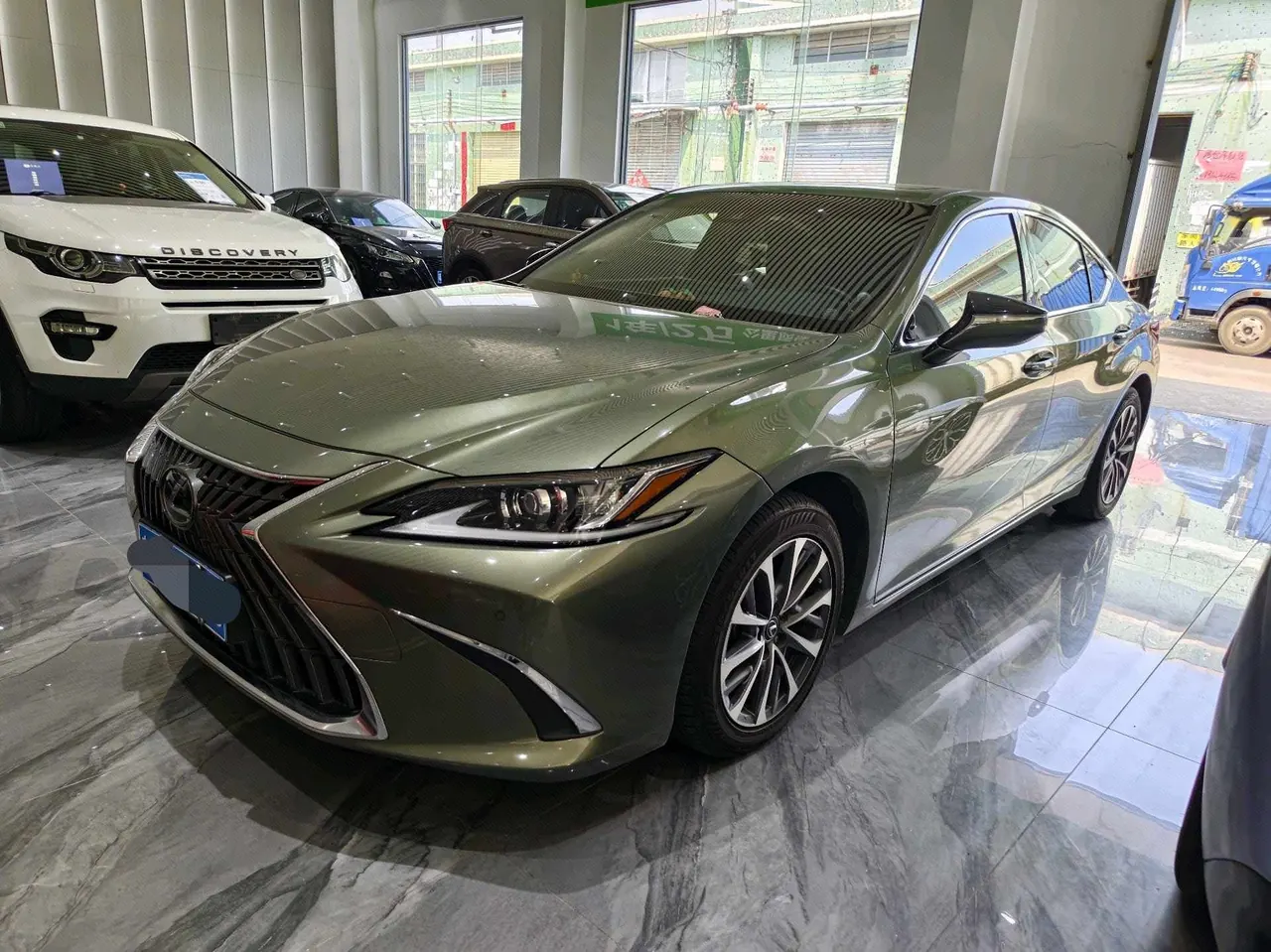 Открыть галерею: Lexus ES (Imported) 2023 ES200 2.0 Stepless Premium Edition Automatic Gear
