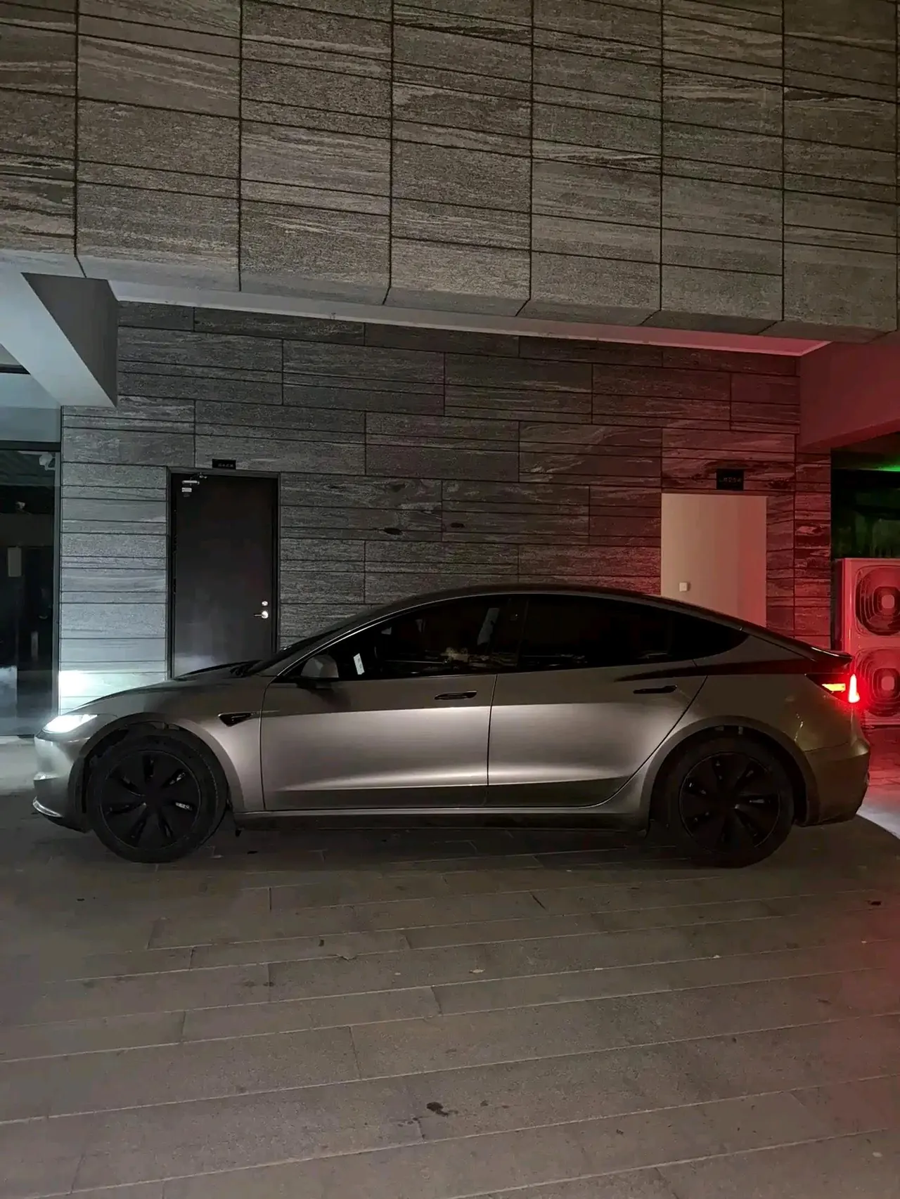 Tesla 2023 Model 3 Rejuvenation Edition Rear Wheel Drive Automatic Transmission 5