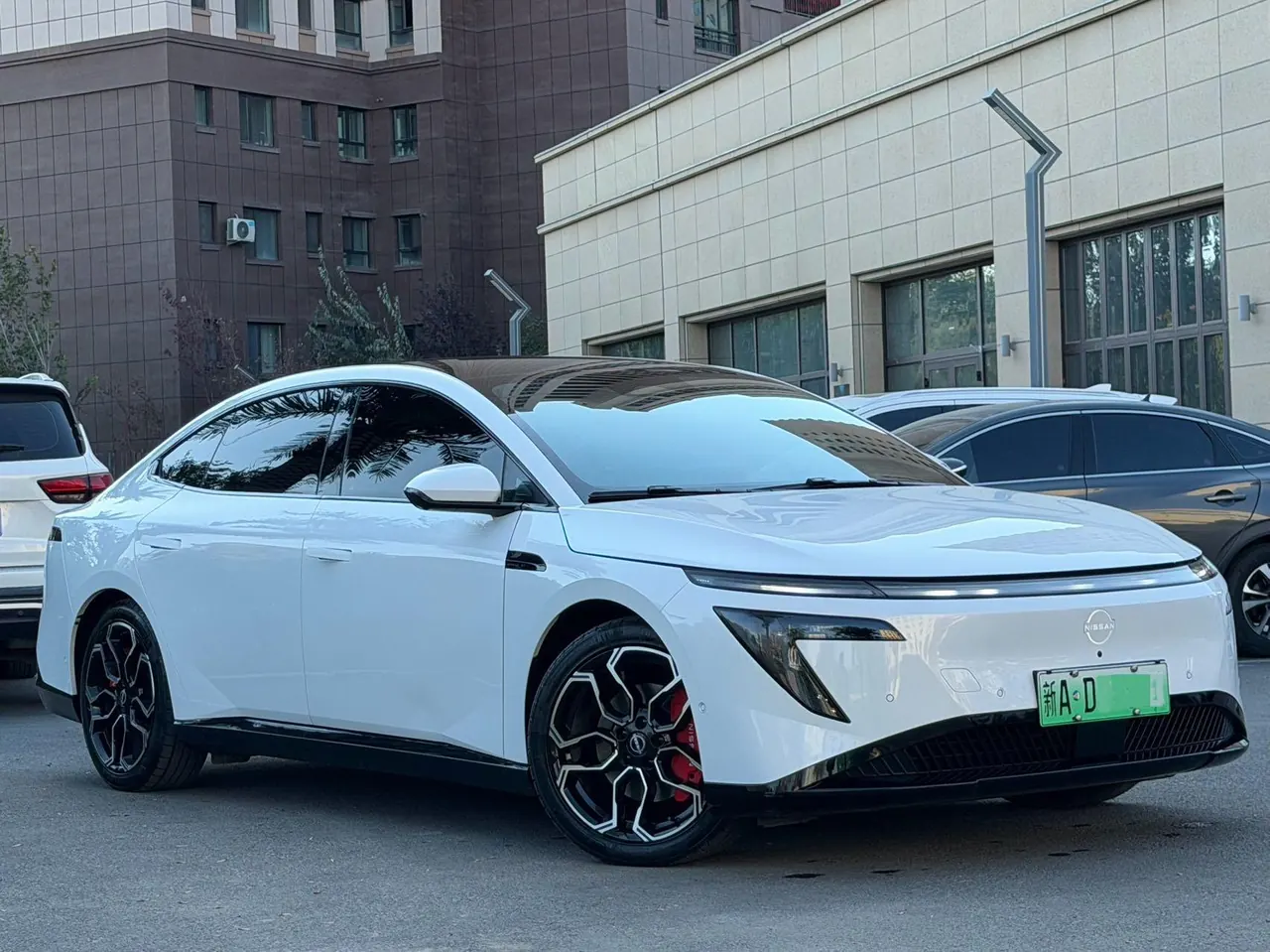 Nissan 2025 N7 625 Max Automatic 3