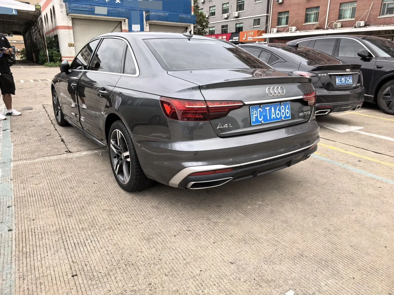 Audi 2020 A4L 2.0TFSI 40TFSI Deluxe Dynamic Automatic 4
