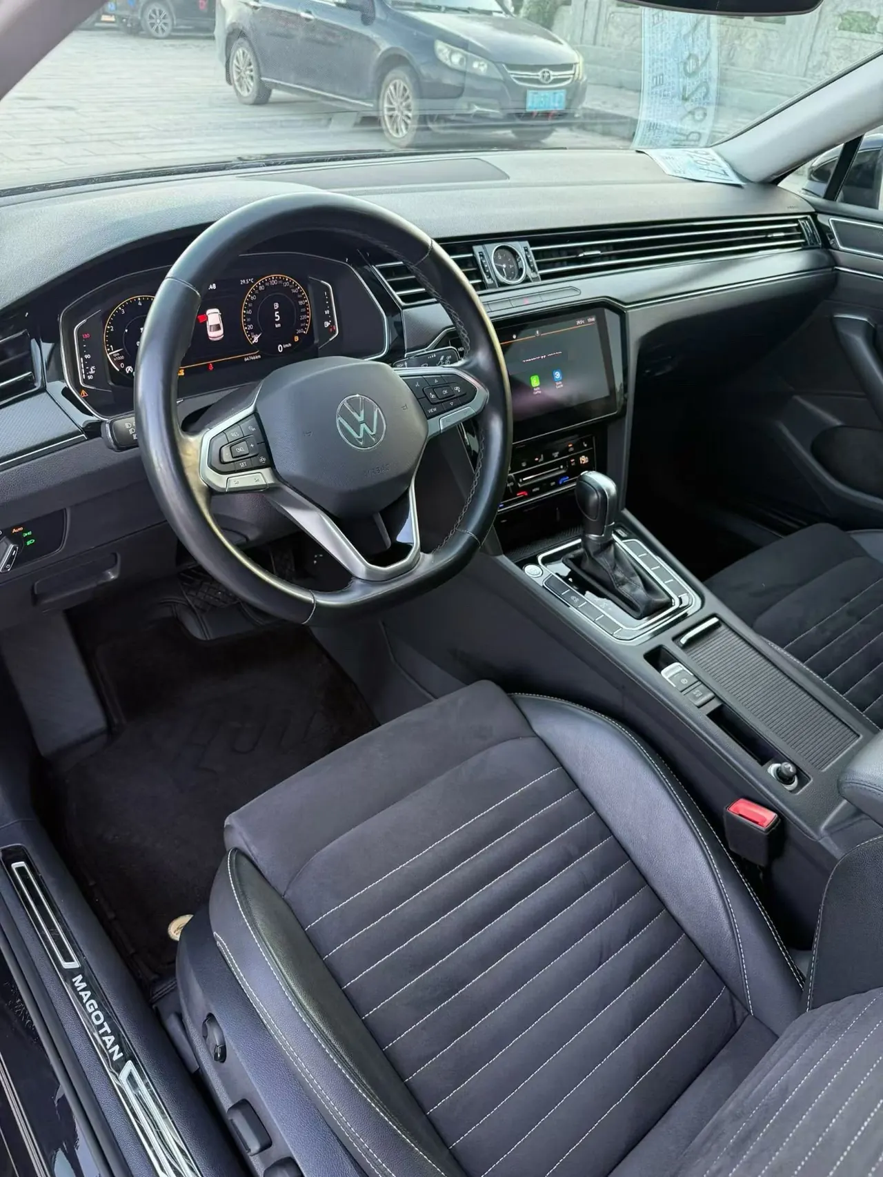 Volkswagen 2020 Magotan 2.0TSI 330TSI luxury automatic transmission 4