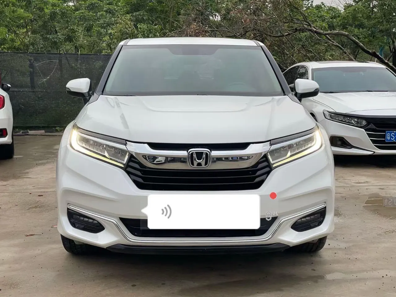 Honda 2020 Crown Road 2.0T 370TURBO Two-Drive Deluxe Automatic Gear 2