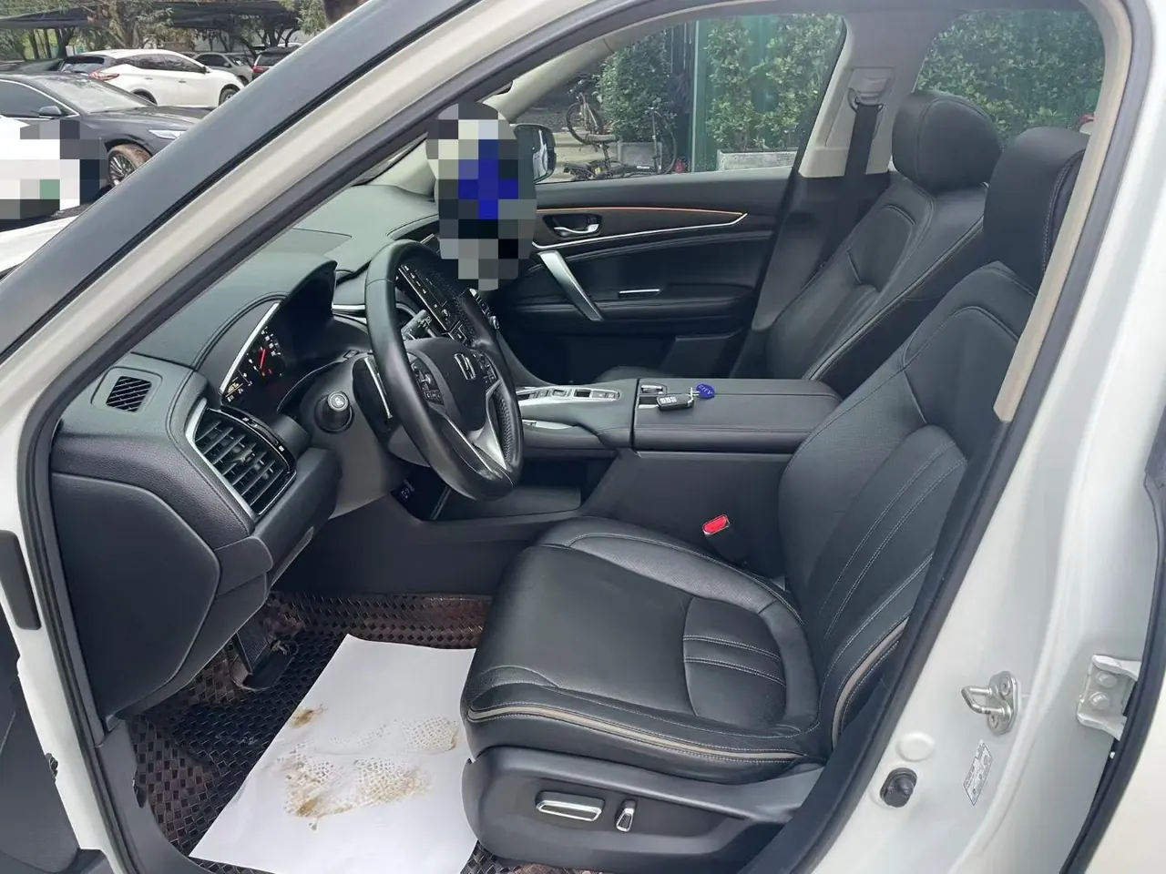 Honda 2020 Crown Road 2.0T 370TURBO Two-Drive Deluxe Automatic Gear 4