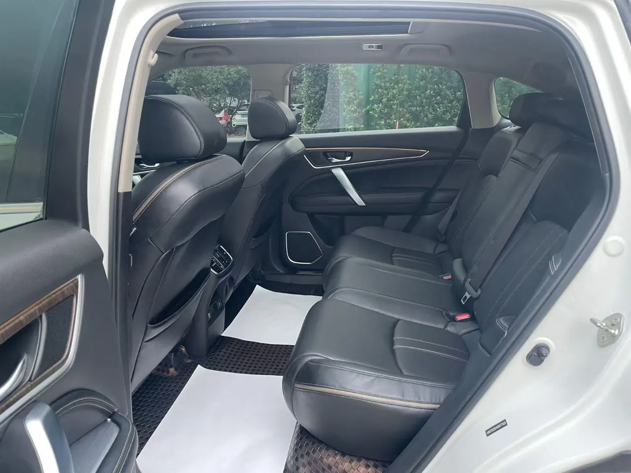 Honda 2020 Crown Road 2.0T 370TURBO Two-Drive Deluxe Automatic Gear 5