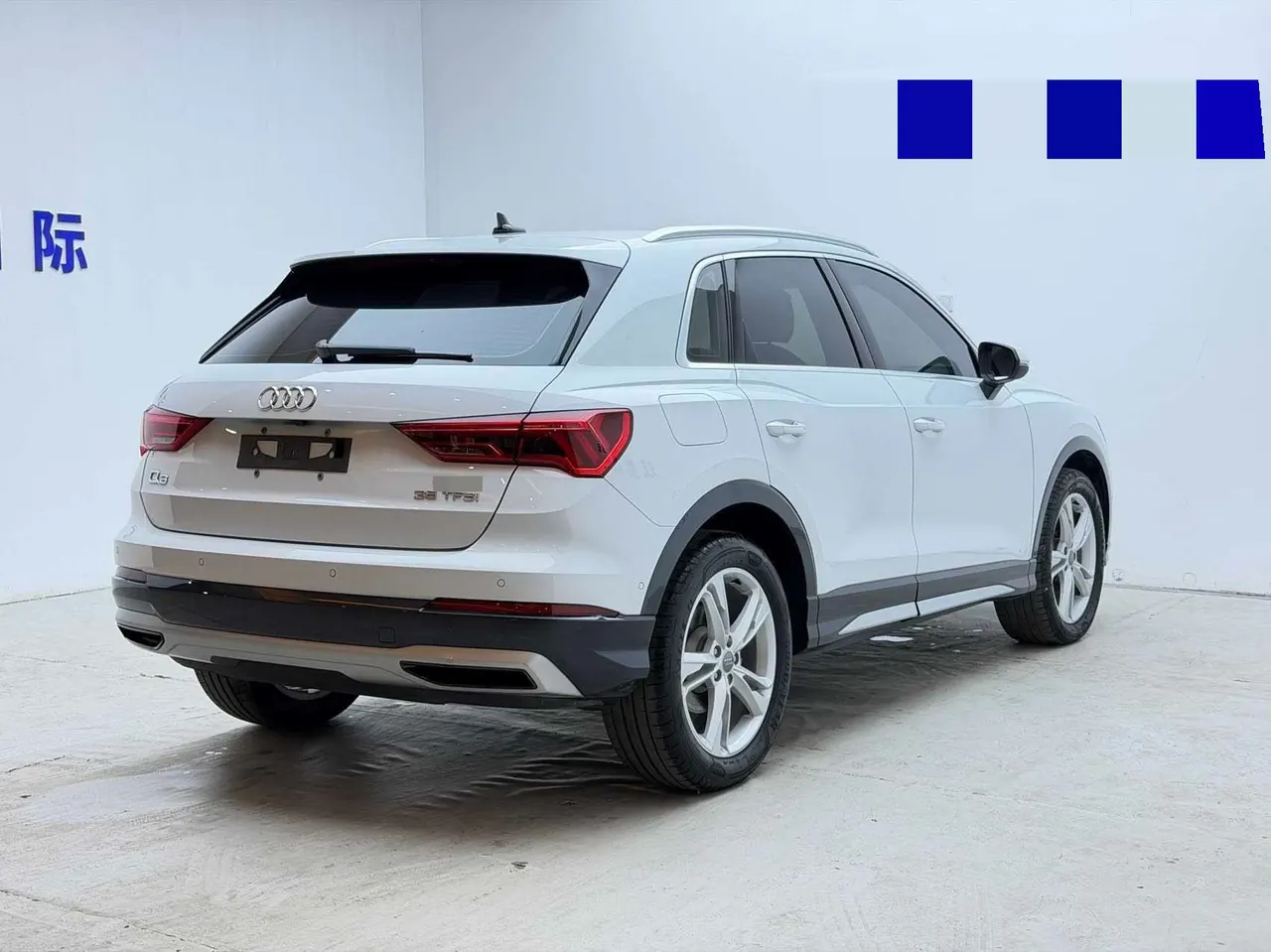 Audi 2021 Q3 1.4TFSI 35TFSI Fashion Elegant Automatic Gear 4