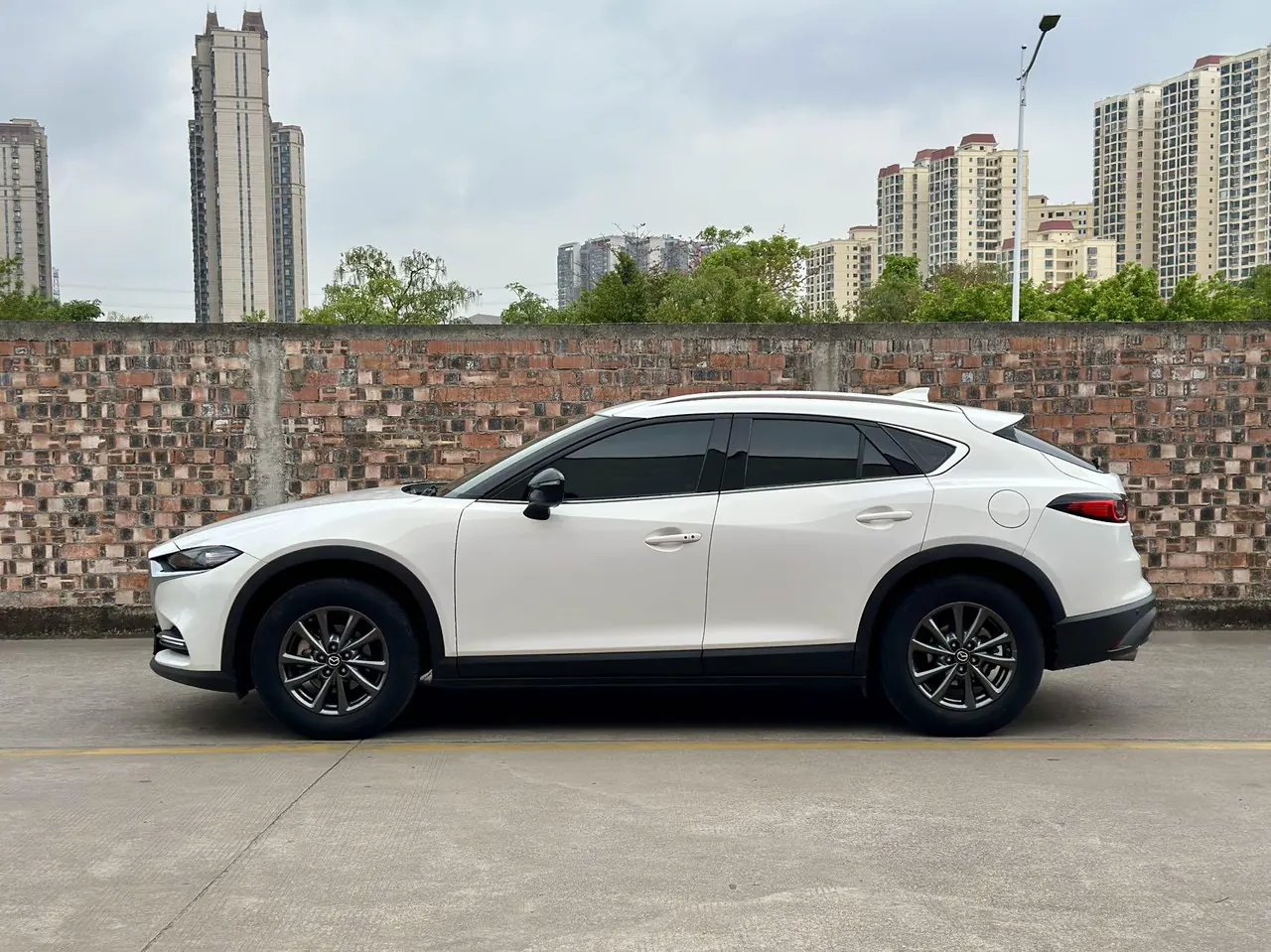 Mazda 2021 CX-4 100.00g Drive Blue Sky Grade Edition Automatic Gear 3