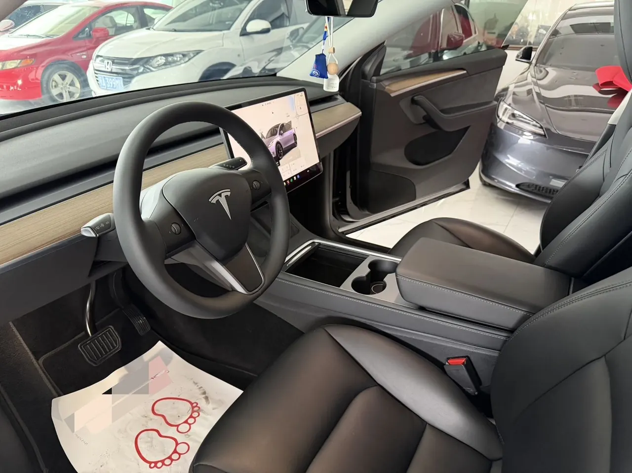 Tesla 2022 Model Y rear-wheel drive version (facelift) automatic gear 3