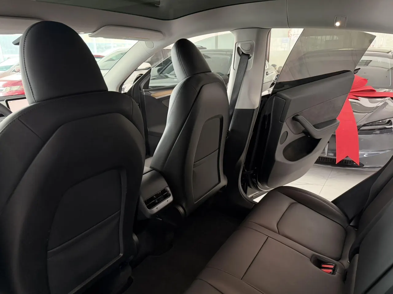 Tesla 2022 Model Y rear-wheel drive version (facelift) automatic gear 4