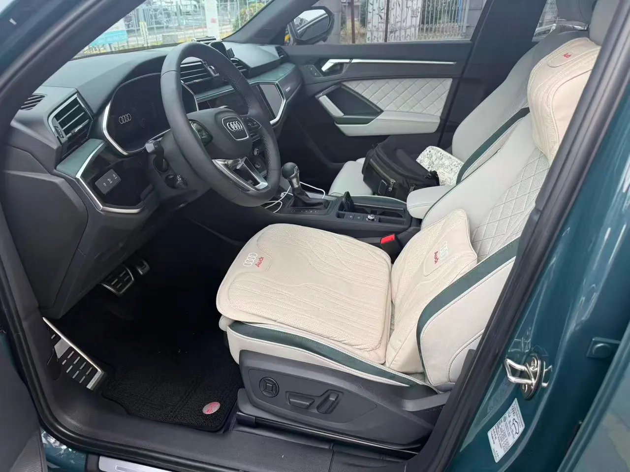 Audi 2025 Q3 1.5TFSI 35TFSI 45th Anniversary Collection Edition Quattro Fashion Dynamic Automatic Gear 5