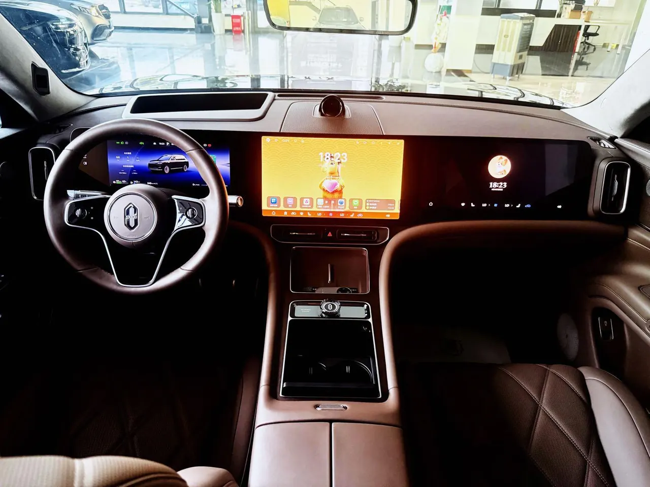 AITO 2025 AITO M9 extended range Ultra version 52kWh6 seat version automatic gear 7