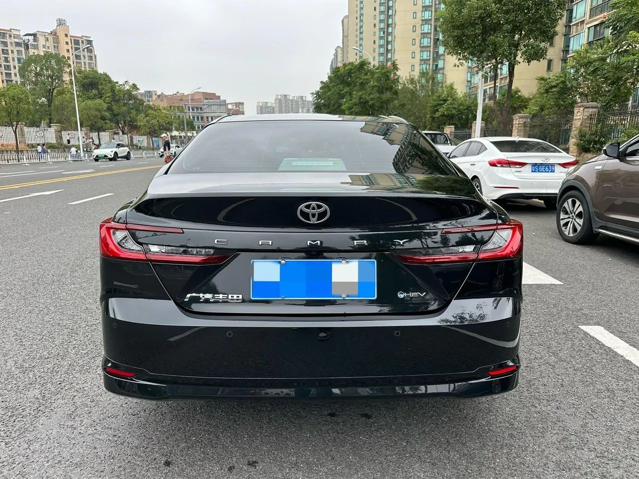 Toyota 2024 Camry Dual Engine 2.0HGVP Stepless Deluxe Automatic Gear 7