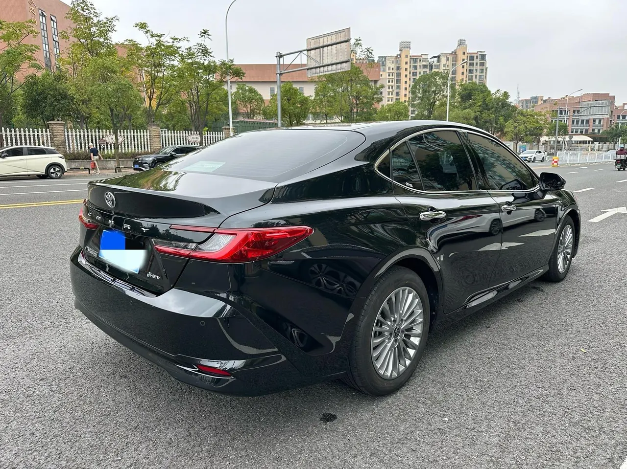Toyota 2024 Camry Dual Engine 2.0HGVP Stepless Deluxe Automatic Gear 8