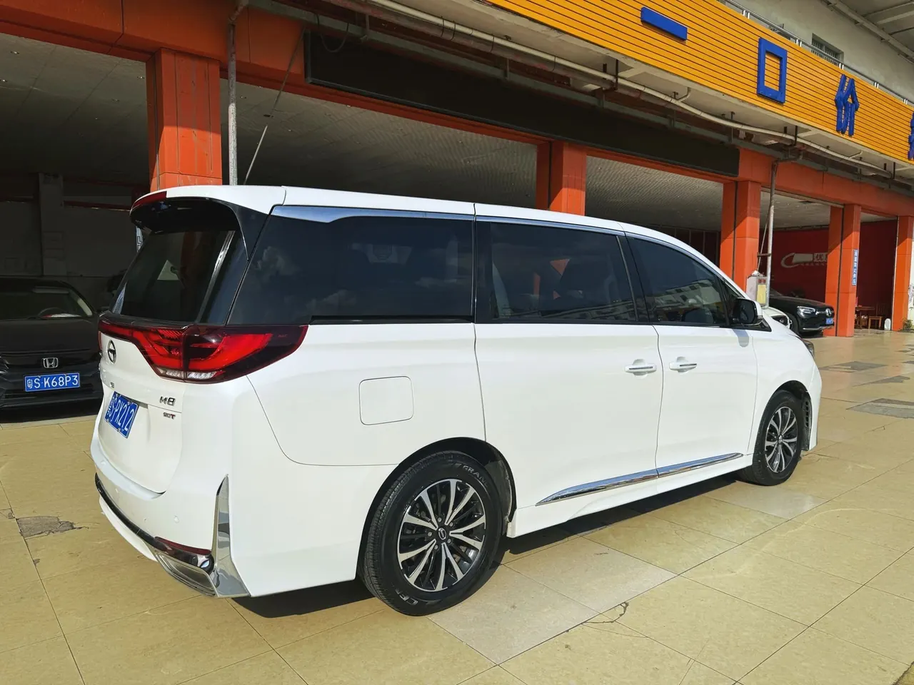 Chuanqi 2020 GM8 2.0T 390T Pilot Deluxe Automatic Gear 6
