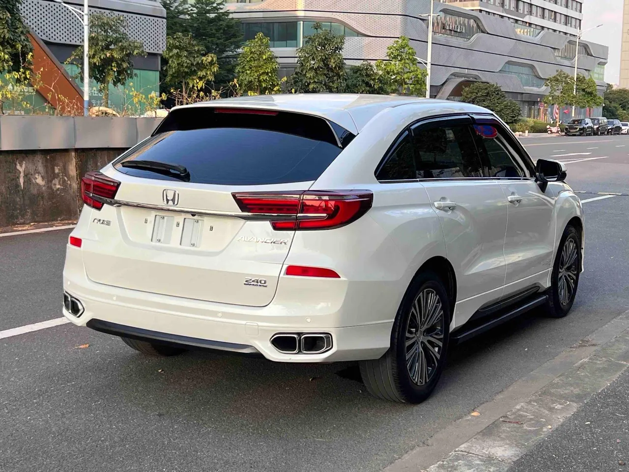 Honda 2020 Crown Road 1.5T Stepless 240TURBO Two-Drive Comfortable Edition Automatic Gear 3