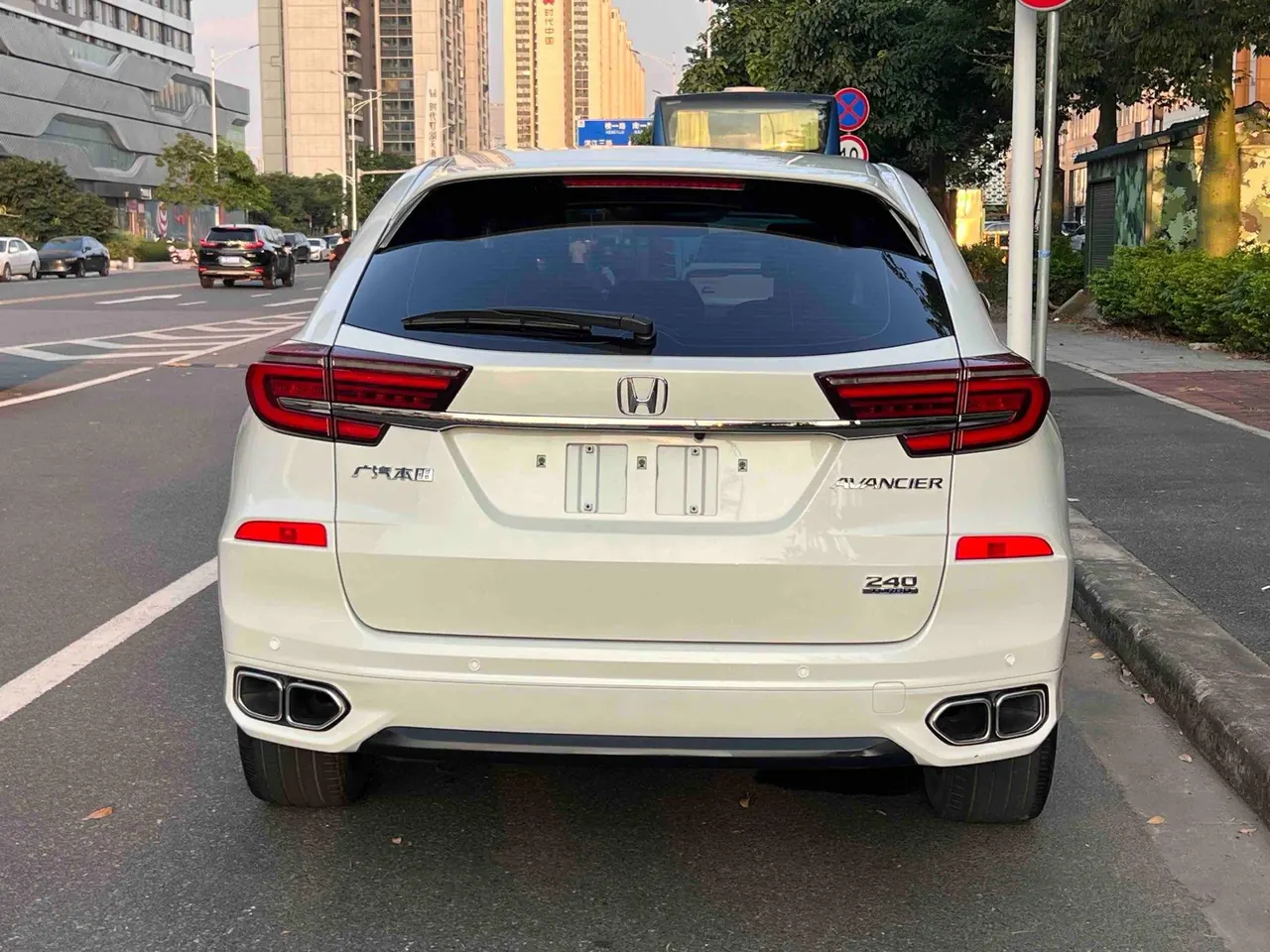 Honda 2020 Crown Road 1.5T Stepless 240TURBO Two-Drive Comfortable Edition Automatic Gear 4