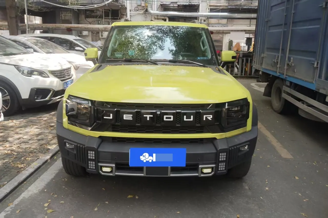 Jetour 2023 Travelers 1.5T Two-Drive Discovery PRO Automatic Gear 2