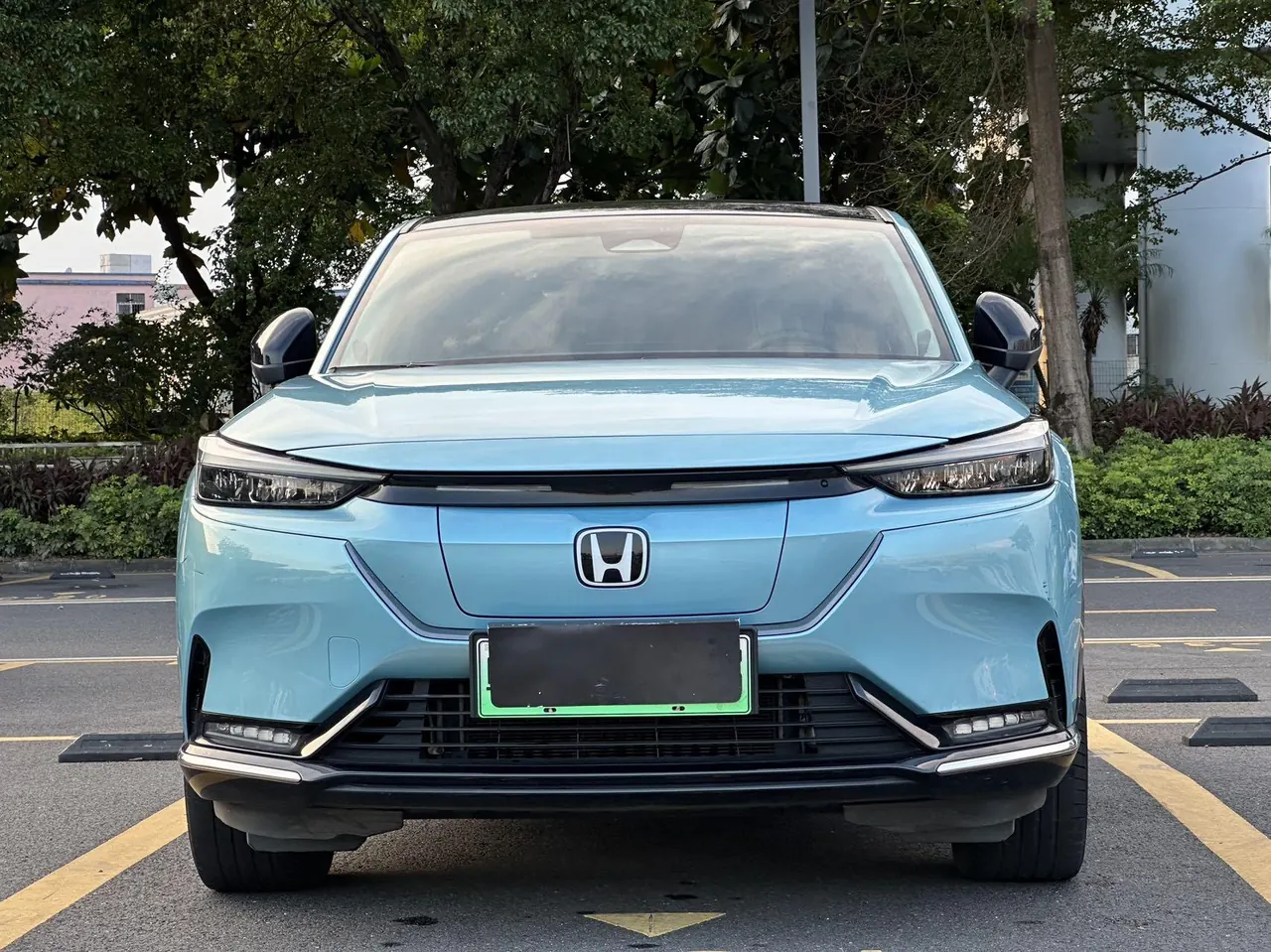 Honda 2022 e:NS1 E Dynamic Edition Automatic Gear 2