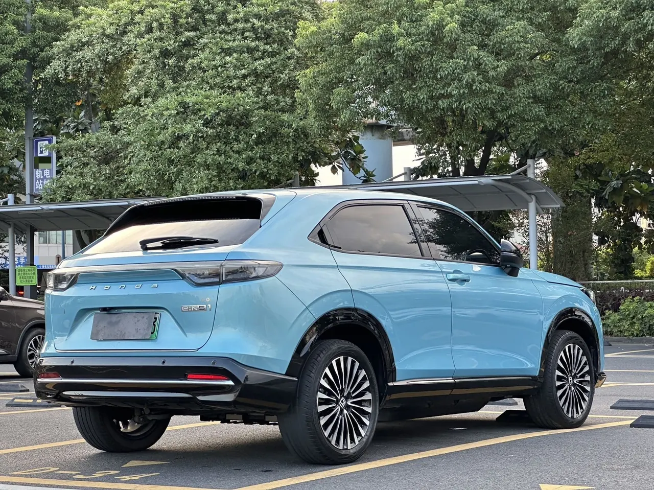 Honda 2022 e:NS1 E Dynamic Edition Automatic Gear 4