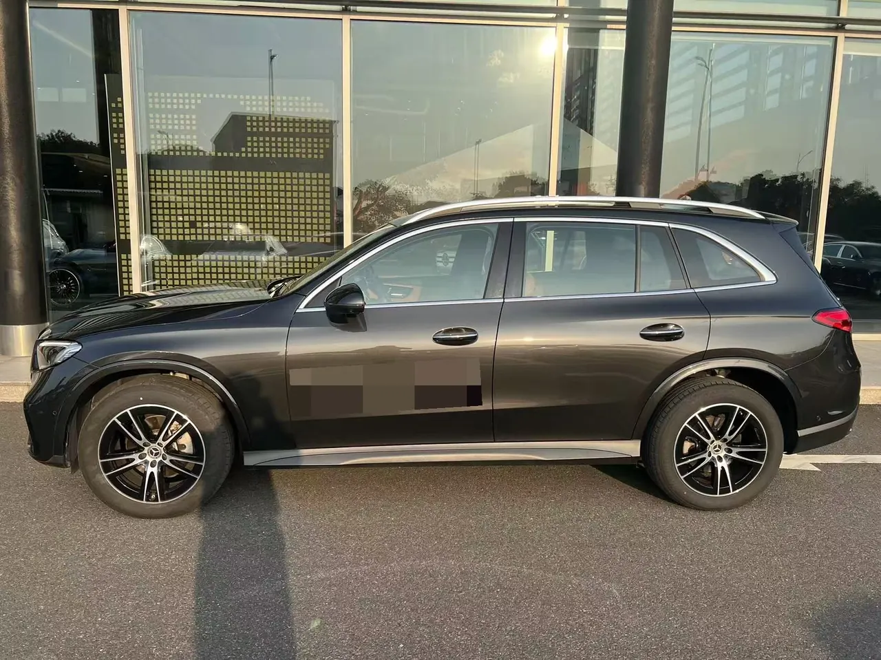 Mercedes Benz 2025 GLC 260 L 4MATIC 48V 2.0T Luxury 5-seat Automatic Gear 3