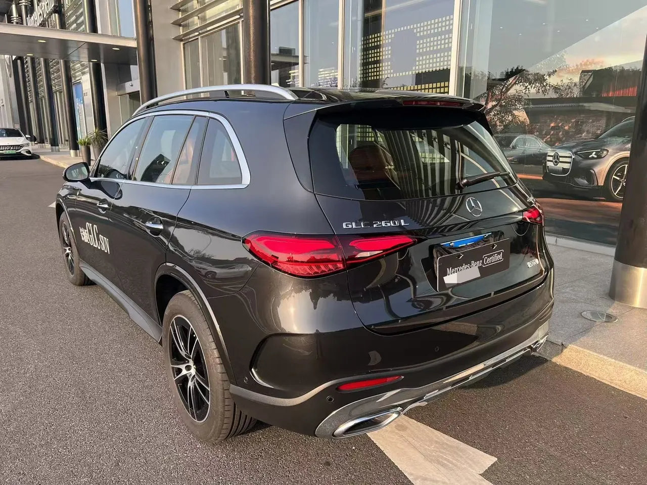 Mercedes Benz 2025 GLC 260 L 4MATIC 48V 2.0T Luxury 5-seat Automatic Gear 4