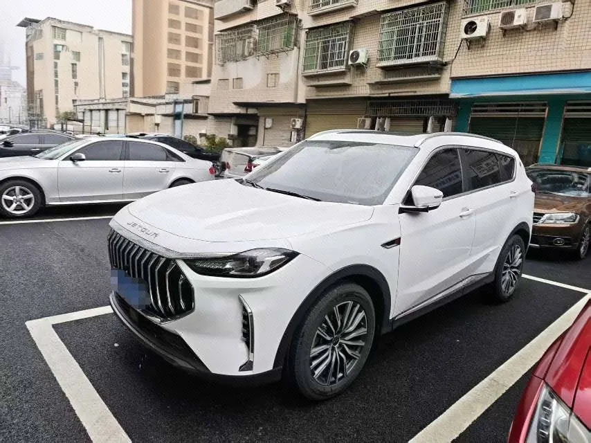 Открыть галерею: Jetour 2025 X70 PLUS 1.5T Champion Edition PRO 5-seater automatic transmission