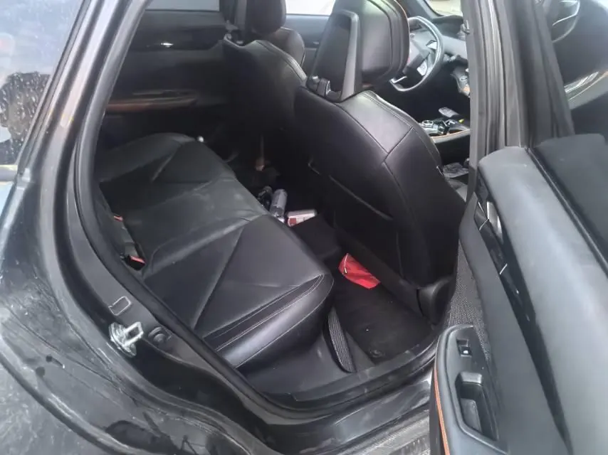 ChangAn 2022 UNI-V 1.5T honorable automatic gear 9