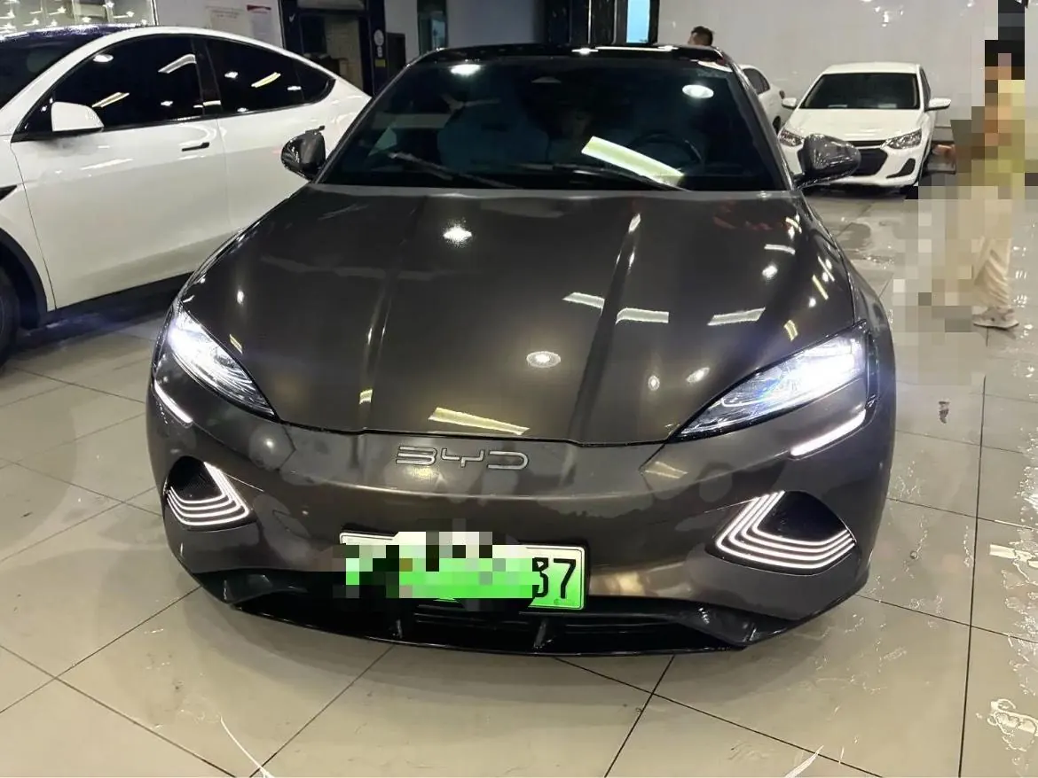BYD 2022 seals 700km long endurance rear drive automatic gear 5