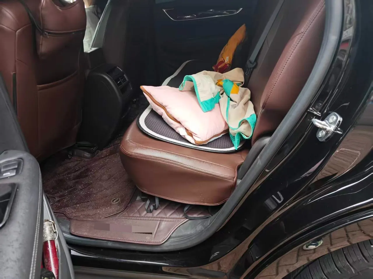 Cadillac 2022 XT5 48V 2.0T Two-Drive Luxury Automatic Gear 3