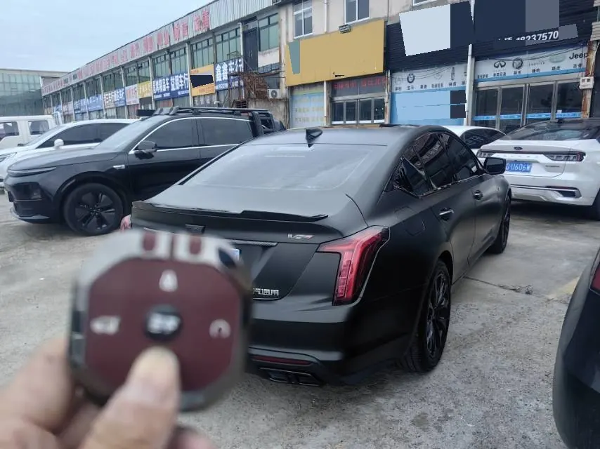 Cadillac 2023 CT5 2.0T 28T Luxury (Standard Edition) Automatic Gear 3