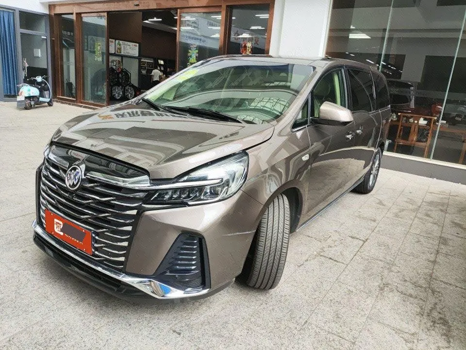 Открыть галерею: Buick 2023 GL8 Land Business Class 48V 2.0T 652T Luxury Automatic Gear