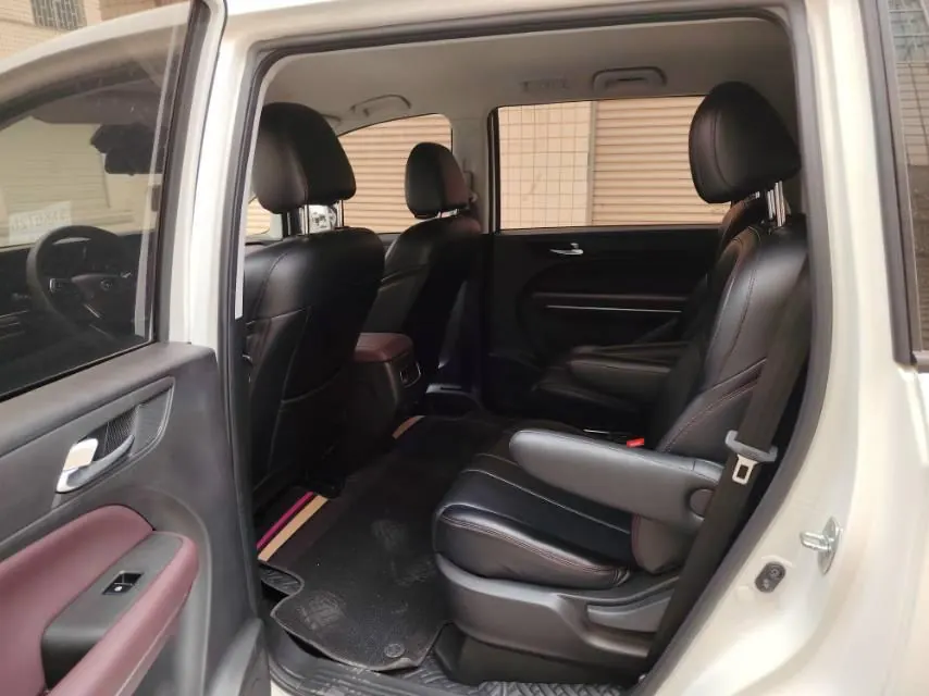 Chuanqi 2021 M6 1.5T 270T Elite Edition 7-seat Automatic Gear 9