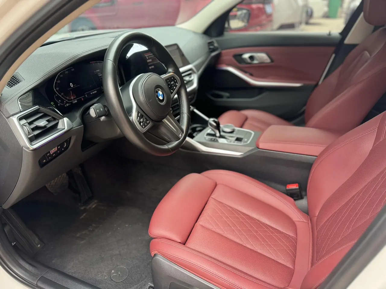 BMW 3 Series 2022 325i 2.0T M Sports Suit (Modified) Automatic Gear 4