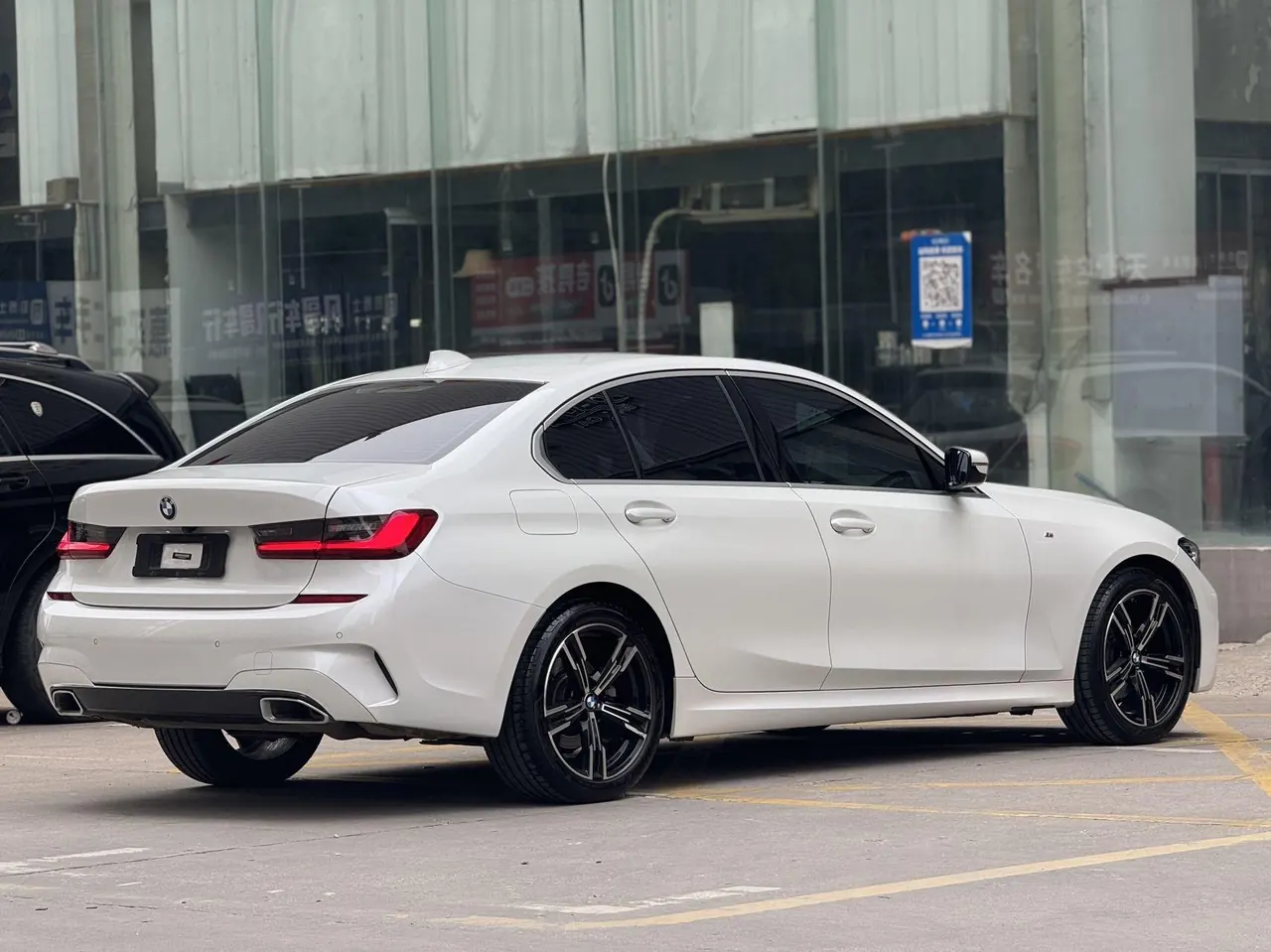BMW 3 Series 2022 325i 2.0T M Sports Suit (Modified) Automatic Gear 8