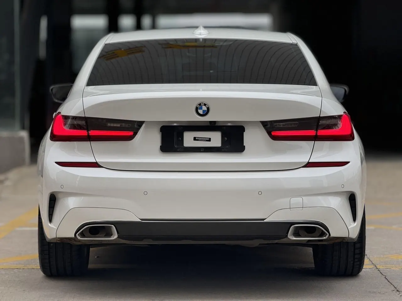 BMW 3 Series 2022 325i 2.0T M Sports Suit (Modified) Automatic Gear 9