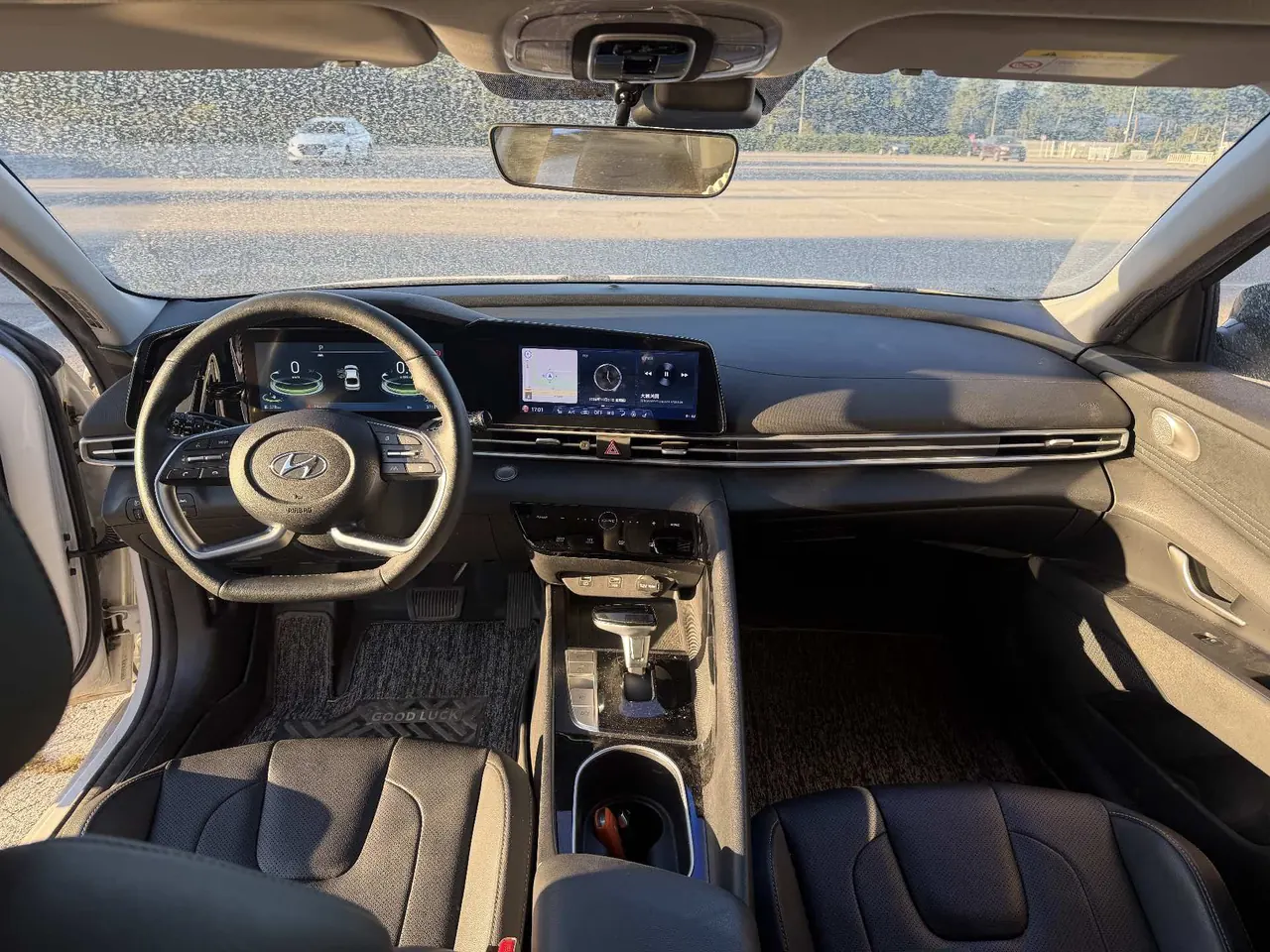 Hyundai 2022 Elantra -3-compartment 1.5 stepless TOP flagship automatic gear 9