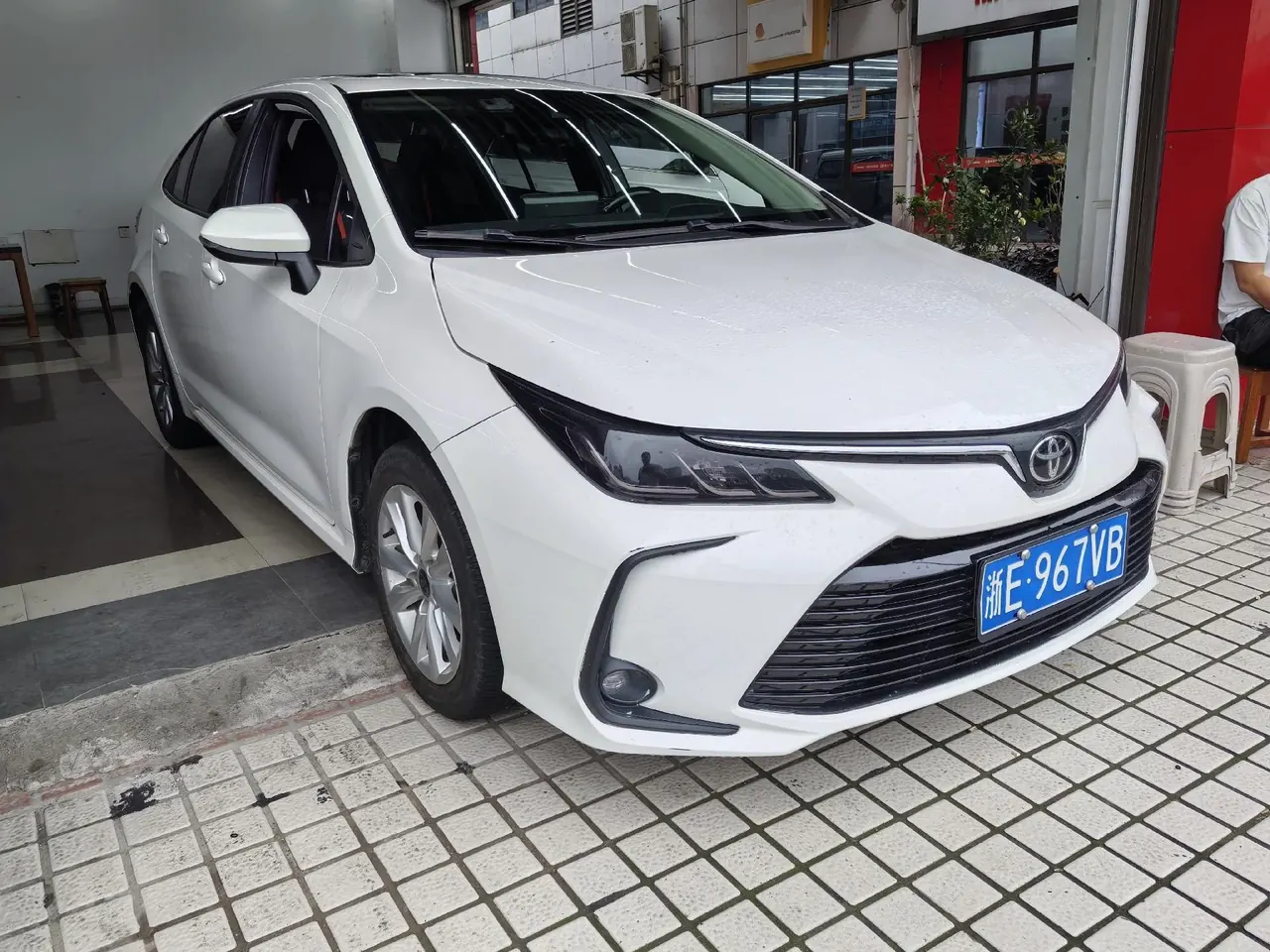 Toyota 2021 Corolla 1.2T Stepless Deluxe Edition Automatic Gear 3