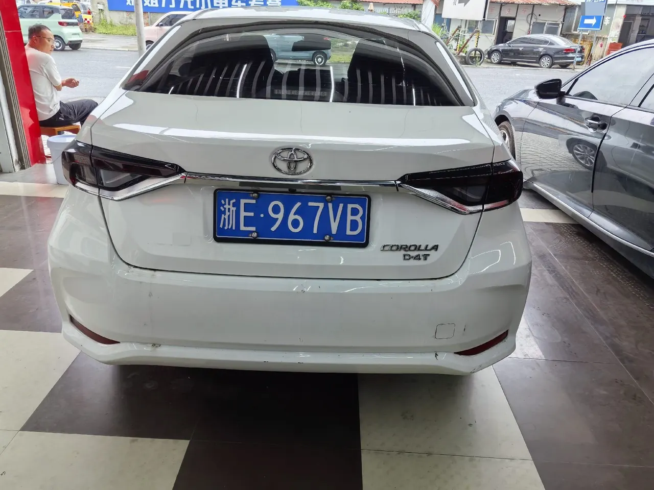 Toyota 2021 Corolla 1.2T Stepless Deluxe Edition Automatic Gear 8