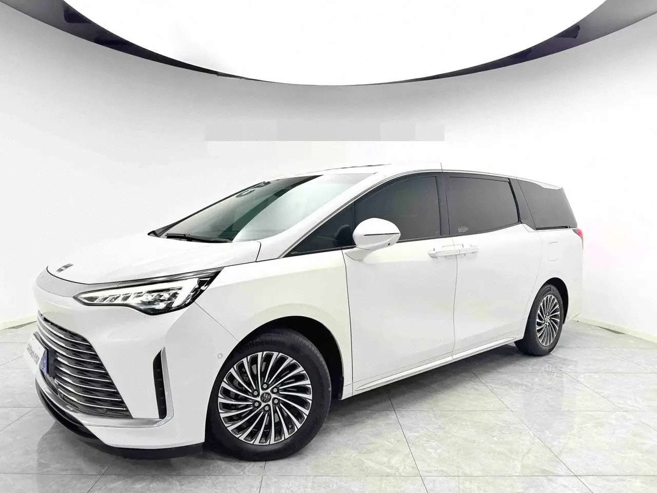 Buick 2023 Century 48V 2.0T Enjoy 7-seat Automatic - View 1